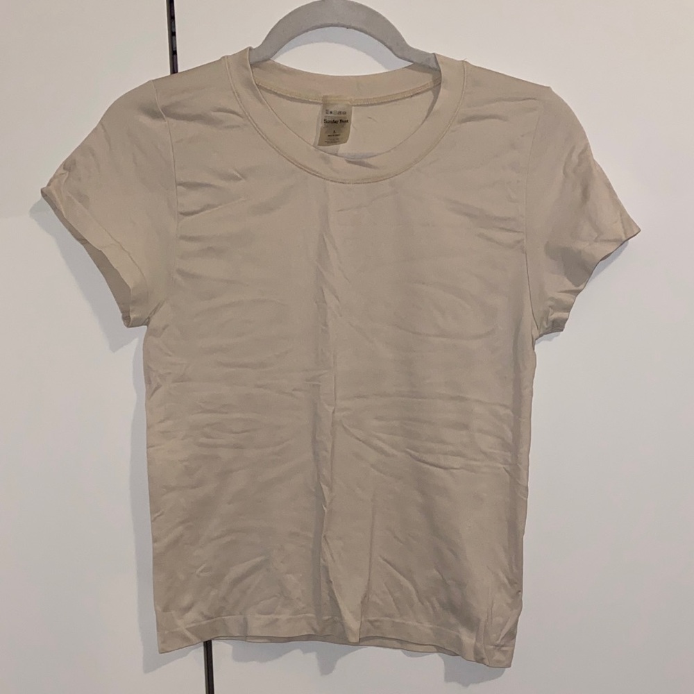 Aritzia Seamless Cream Women's T-Shirt